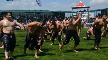 Manavgat Belediyesi 7. Geleneksel Yağlı Güreşleri başladı!