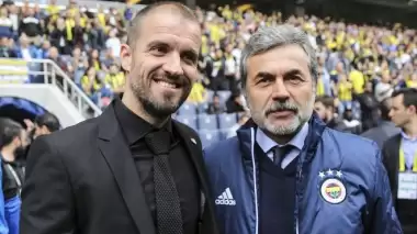 Mustafa Er, tribüne gönderildi! Titi'nin kırmızı kartı sonrası...