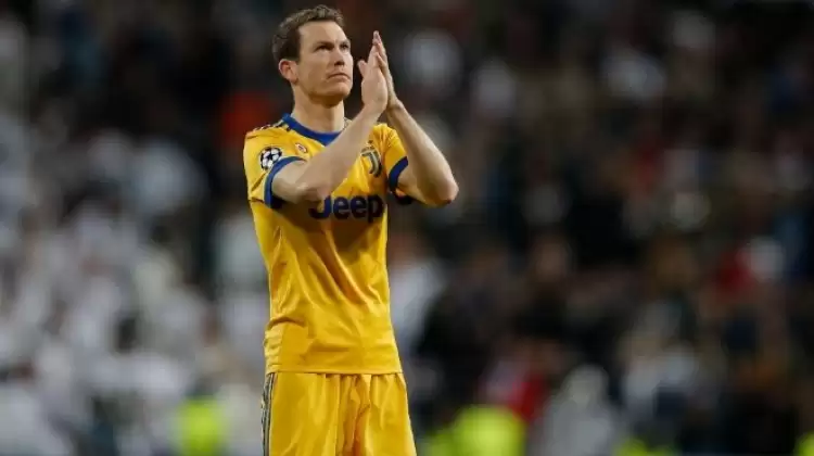 Lichtsteiner'de Beşiktaş'ı üzen gelişme! Bakın hangi takıma transfer oluyor?