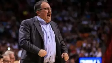 Detroit Pistons Stan Van Gundy ile yolları ayırdı