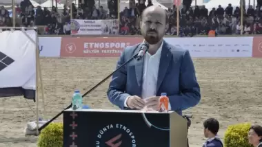 Bakan Bak ile Bilal Erdoğan Han Çadırı'nın açılışını yaptı!