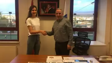 Nilüfer Belediyespor, Hazal Selin Arifoğlu'nun sözleşmesini 1 yıl uzattı