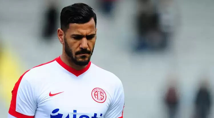 Deniz Kadah'ın geleceği belli oldu! Antalyaspor ile...