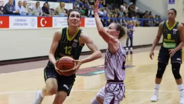 Yakın Doğu Fenerbahçe'yi yendi, seriyi eşitledi