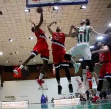 Bahçeşehir Koleji, seride durumu 1-1'e getirdi