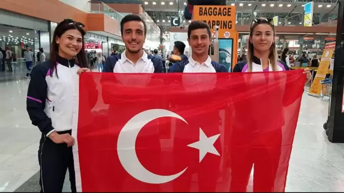 Polisgücü Kadın ve Erkek Hokeycileri Avrupa'ya gitti