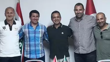 Karşıyaka’da futbol İsmet Arzuman’a emanet