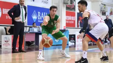 Bahçeşehir Koleji seride 2-1 öne geçti!