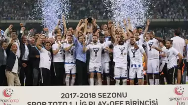 Bu takımlar bulundukları ligde bekleme yapmadı! Tarihi başarı...