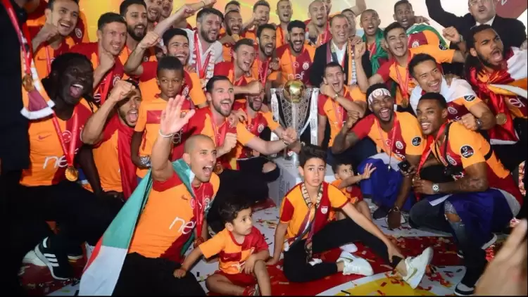 Galatasaray kupasını aldı! 21. şampiyonluk...