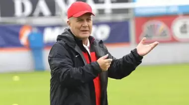 Sadi Tekelioğlu, TFF 3. Lig takımıyla sözleşme imzaladı