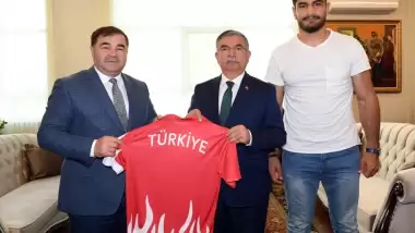 Musa Aydın ve Taha Akgül, İsmet Yılmaz'ı ziyaret etti