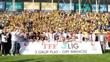 Tarsus İdmanyurdu, şampiyonluk kupasını aldı