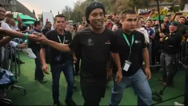 Ronaldinho'ya şok tehdit: "Seni hastanelik ederim!"