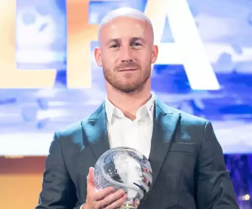 Fenerbahçeli eski futbolcu Miroslav Stoch'a büyük ödül