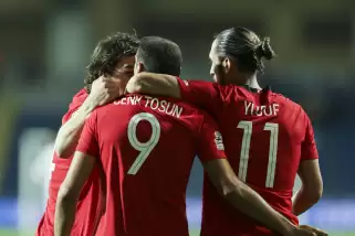 İran'ı Cenk Tosun ile devirdik!