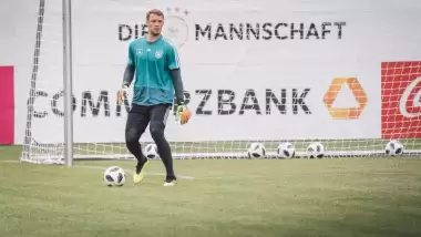 Neuer'den iyi haber! Hazırlık maçında süre aldı...