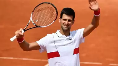 Halep ve Djokovic tur atladı