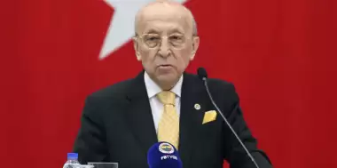 Fenerbahçe'de Vefa Küçük'e doğum günü kutlaması