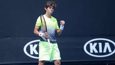 Yankı Erel çiftlerde çeyrek finalde elendi