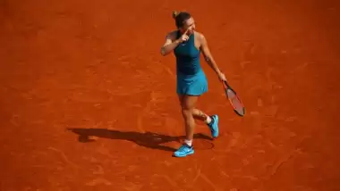 Muguruza'yı deviren Simona Halep, finale yükseldi