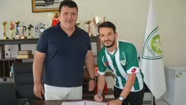 Manisa Büyükşehir Belediyespor'dan orta sahaya takviye