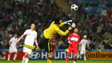 Petr Cech'e Serie A'dan talip var!