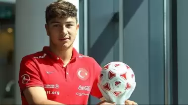 Beşiktaş'tan savunmaya genç takviye!