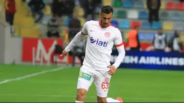 Akhisarspor Deniz Kadah'ı istiyor