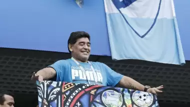 Emenike'den Maradona'ya ağır sözler!