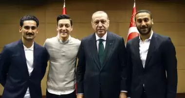 Klopp, Mesut ve İlkay'a sahip çıktı: 'Tamamen saçmalık.'