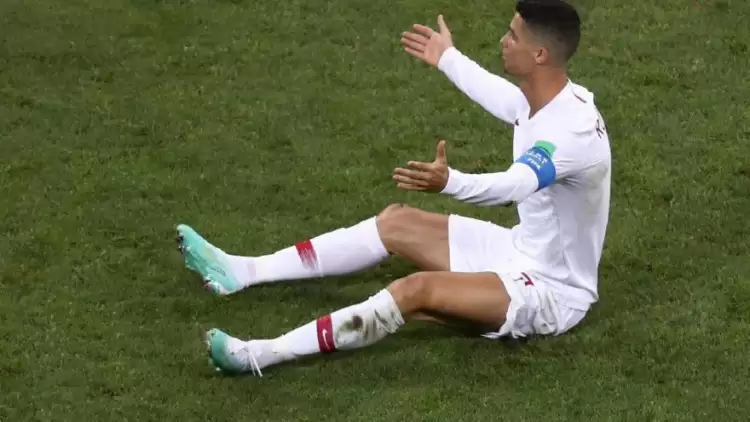 Cristiano Ronaldo'nun ayakkabılarındaki dikkat çekici detay!