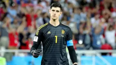 Real Madrid, Courtois transferi için umutlu!