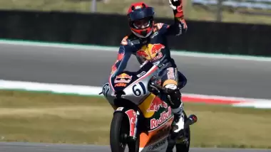 Öncü ve Sofuoğlu sezona puansız başladı