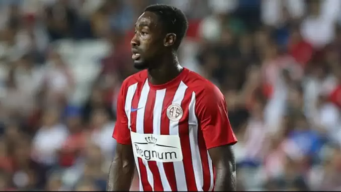 Trabzonspor, Johan Djourou ile transfer görüşmelerine başladı!