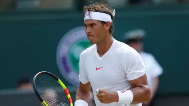 Halep veda etti, Nadal set vermeden turladı!