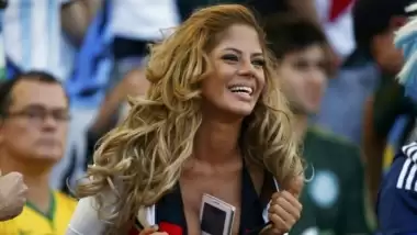 FIFA'dan güzel kadın uyarısı