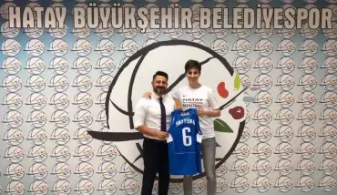 Hatay Büyükşehir Belediyesi, Snytsina ile 1 yıllık sözleşme imzaladı
