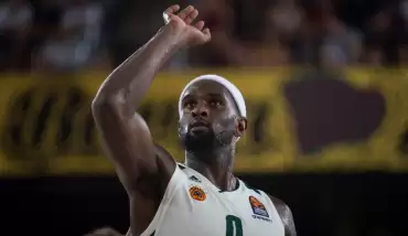 Barcelona Lassa, Chris Singleton'u kadrosuna kattı