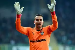 Beşiktaş çıldırdı! Harun için 3 futbolcu...