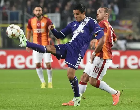 Beşiktaş'ta sağ beke Anderlecht'ten Andy Najar