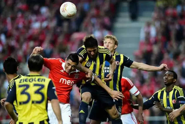 Ali Koç, Benfica yüzünden elini kırmıştı!