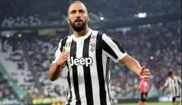 Higuain hakkında flaş açıklama... Juventus'tan ayrılacak mı?