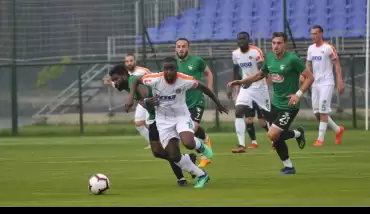 Bobo golle döndü! Alanyaspor hazırlık maçında Denizlispor'u mağlup etti