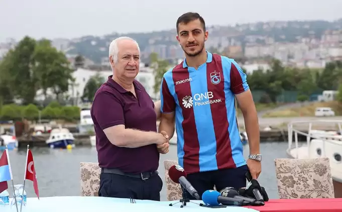 Hosseini, Trabzonspor ile imzaladı! Yeni transferden ilk sözler!