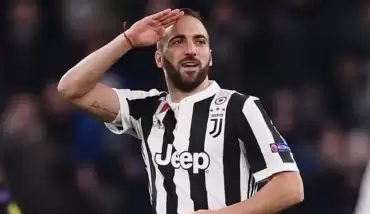 Dev transfer gerçekleşmek üzere! Higuain Milano'da...
