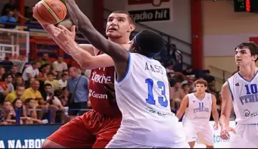 İstanbul Büyükşehir Belediyespor, üç oyuncuyla sözleşme imzaladı