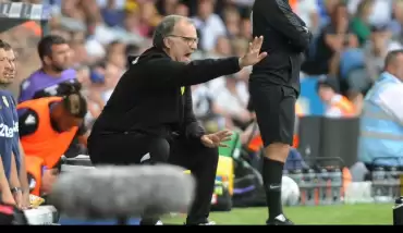 Bielsa, İngiltere kariyerine galibiyetle başladı! Leeds United 3-1 Stoke City