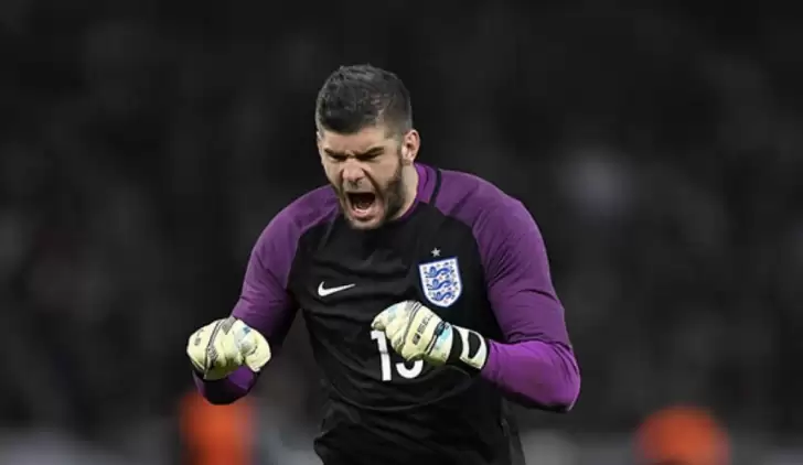 Fenerbahçe ve Beşiktaş, Fraser Forster'ın peşinde