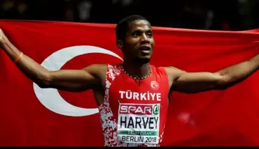 Jak Ali Harvey, bronz madalyasını törenle aldı